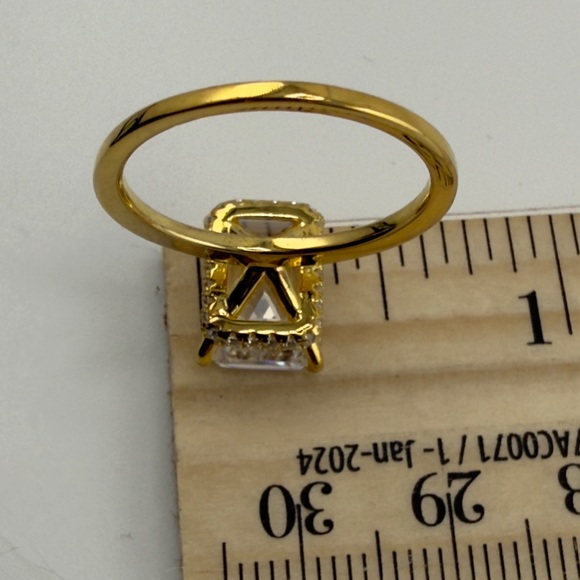 Tanzanite CZ Emerald Cut 4 Karat Solitare Ring .925 Siver Size 7 NEW - Picture 10 of 17